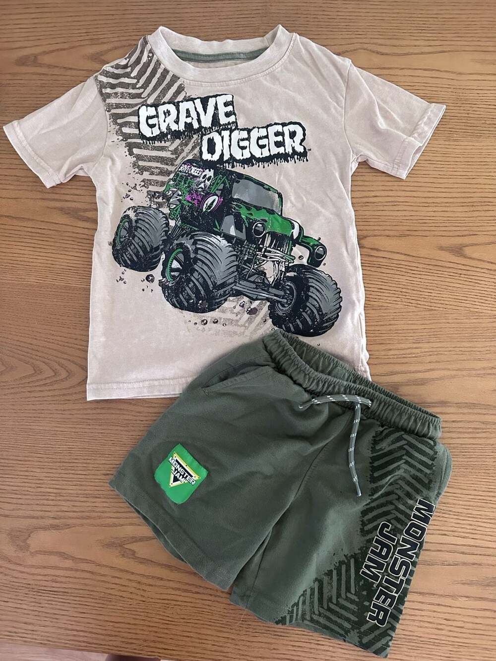 Monster Jam Boys' Grave Digger Graphic Tee and Shorts Set, Size 4